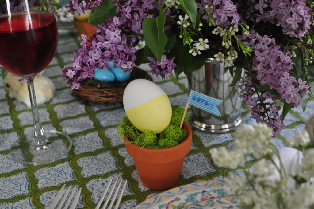 Table Hopping Lacquered Life